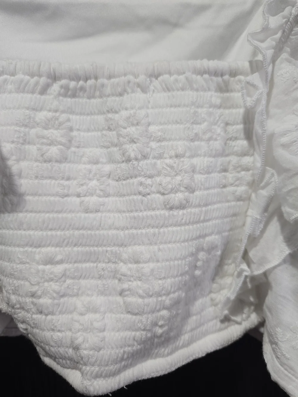 Altar'd State White Sunflower Ruffle Sleeve Crop Top Size XL NWT - Picture 6 of 9